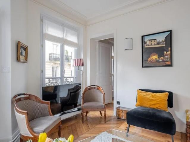 Location Appartement Rue des Volontaires, Paris