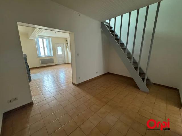 Location Appartement Rue Desains, Marle