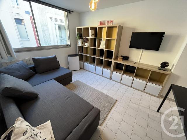 Location Appartement Rue Dhuoda, Nîmes