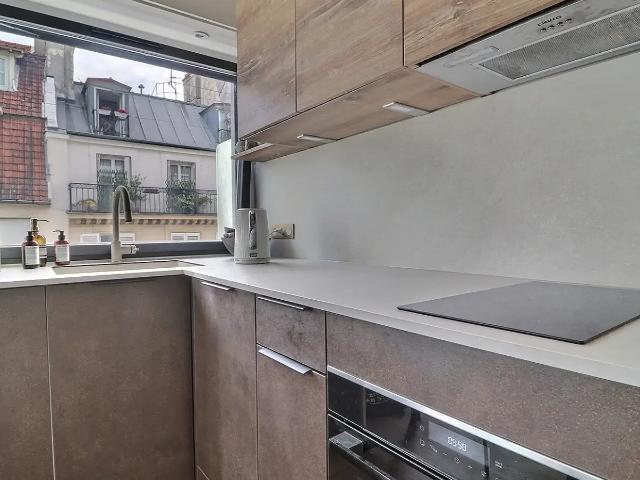 Location Appartement Rue d'Héliopolis, Paris