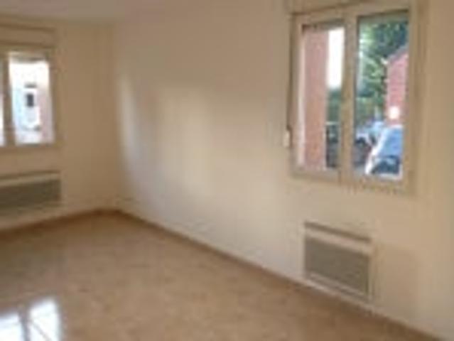 Location Appartement Rue d'Hem, Willems