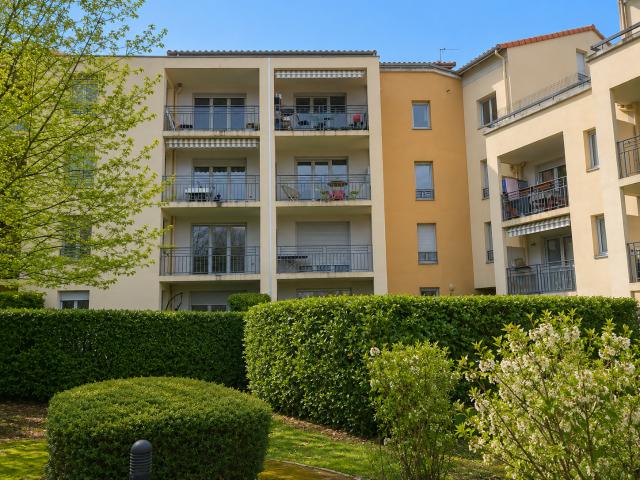 Location Appartement Rue Diderot, Oullins Pierre Bénite