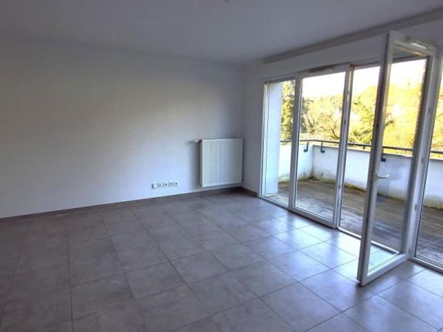 Location Appartement Rue Didier Kléber, Rives