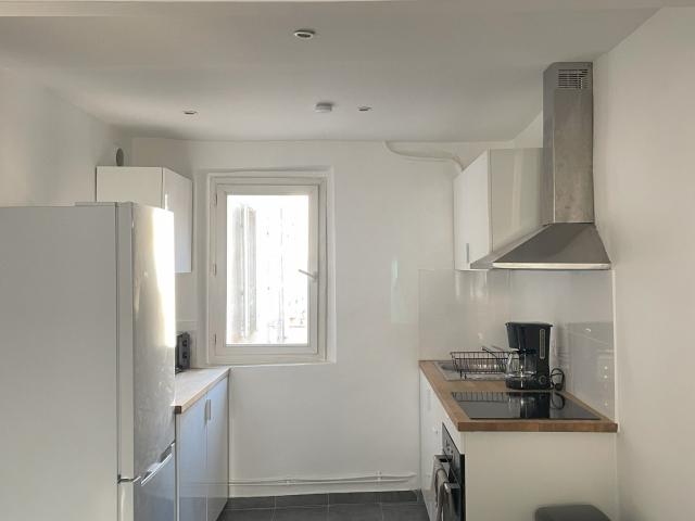 Location Appartement Rue Dragon, Marseille