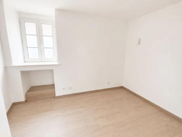 Location Appartement Rue du 115e Régiment d'Infanterie, Mamers