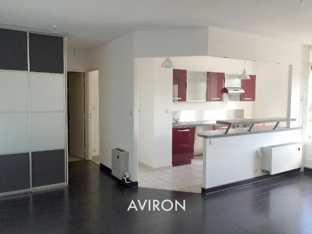 Location Appartement Rue du 8 Mai 1945, Chartres