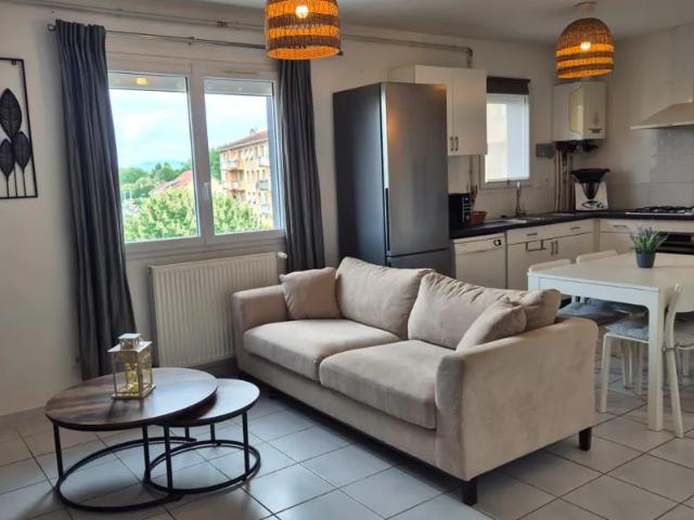 Location Appartement Rue du 8 Mai 1945, Pont de Chéruy