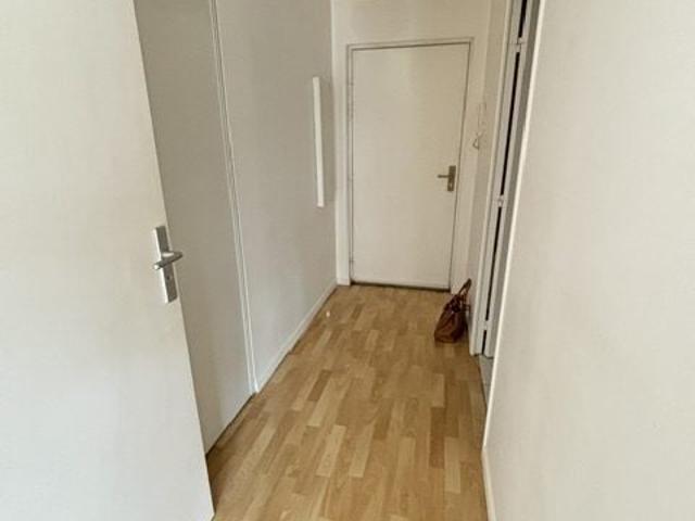 Location Appartement Rue du Col de Dyane, Montigny le Bretonneux