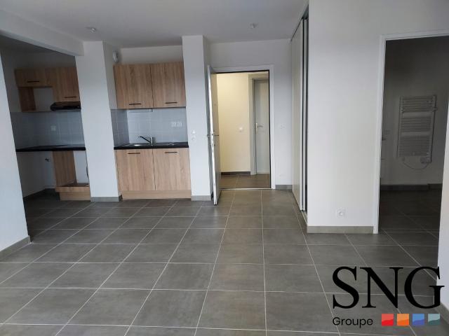 Location Appartement Rue du Colonel Arnaud Beltrame, Orange