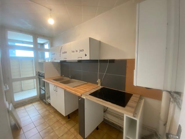 Location Appartement Rue du Colonel Sebbane, Oullins Pierre Bénite
