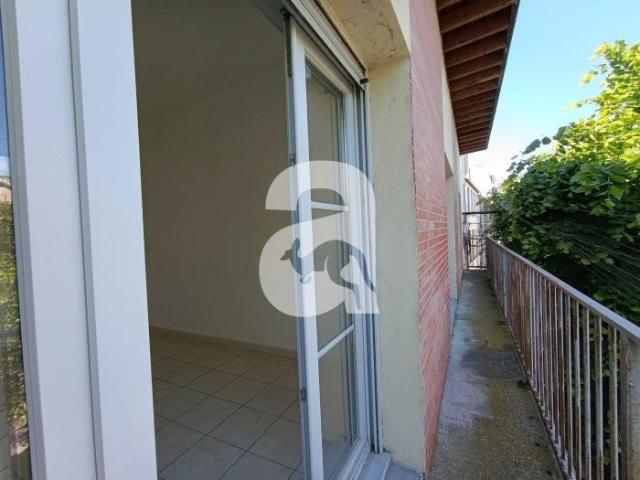 Location Appartement N 31, Villeneuve Saint Germain