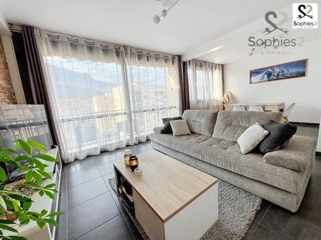 Location Appartement Rue du Commandant Lenoir, Échirolles