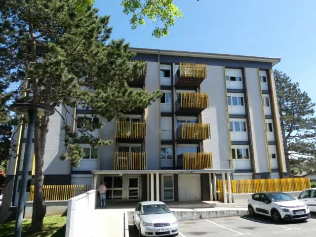 Location Appartement Rue du Commandant Noir, Saint Donat sur l'Herbasse
