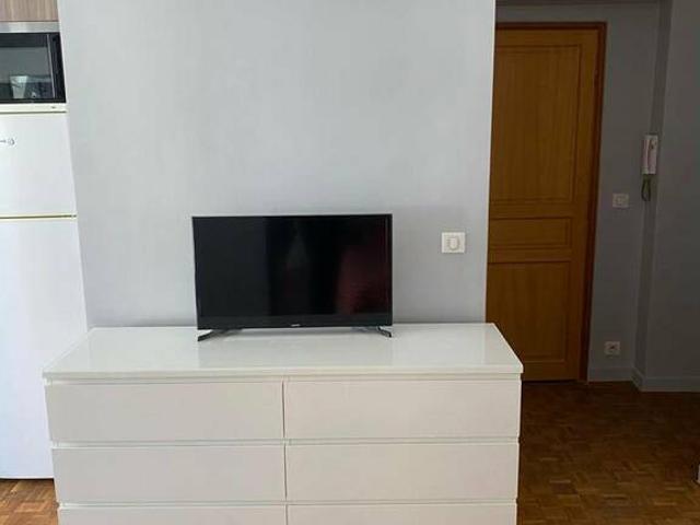 Location Appartement Rue du Commerce, Paris