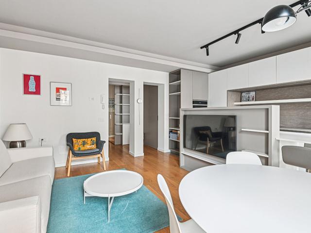 Location Appartement Rue du Commerce, Paris