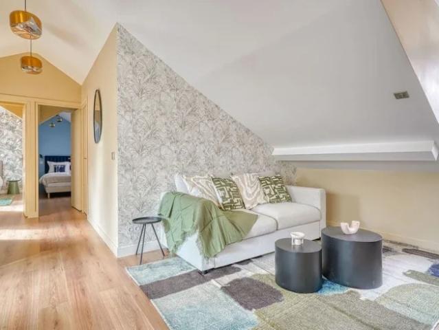 Location Appartement Rue du Commerce, Paris