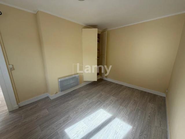 Location Appartement Rue du Connétable, Chantilly