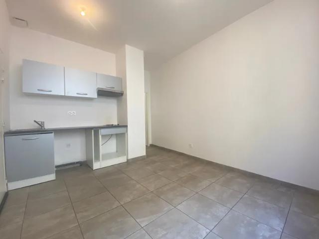 Location Appartement Rue du Champ d'en Roque, Espira de l'Agly