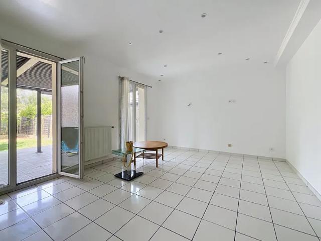 Location Appartement Rue du Champ Fleuri, Brunoy