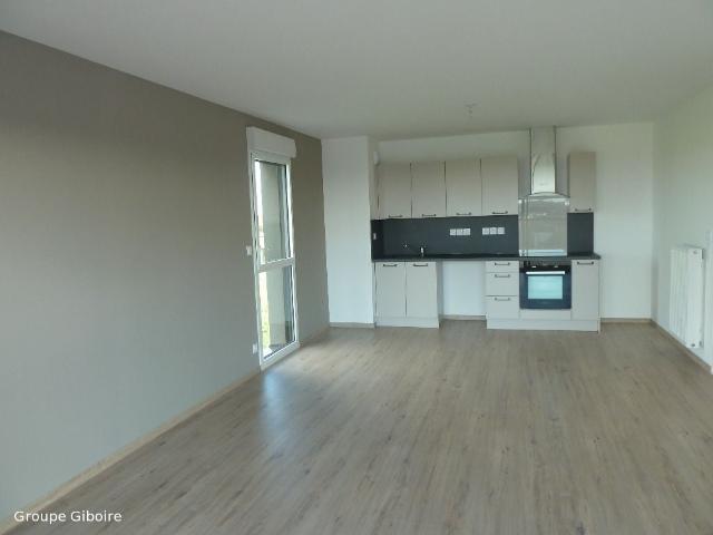 Location Appartement Rue du Champ Morin, Pacé