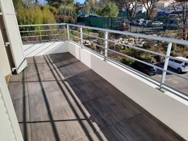 Location Appartement Rue du Chanoine Moisan, Fuveau