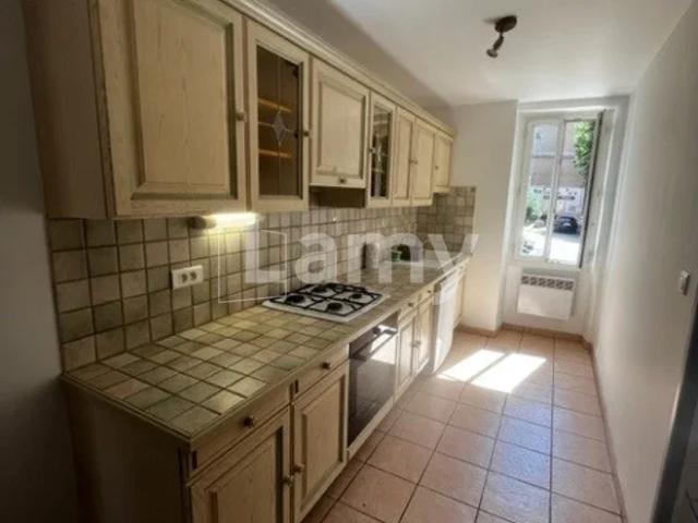 Location Appartement Rue du Chanoine Moisan, Fuveau