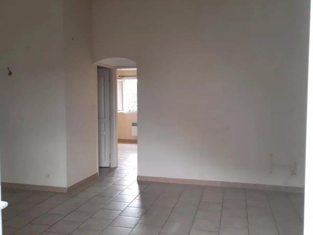 Location Appartement Rue du Chanoine Moisan, Fuveau