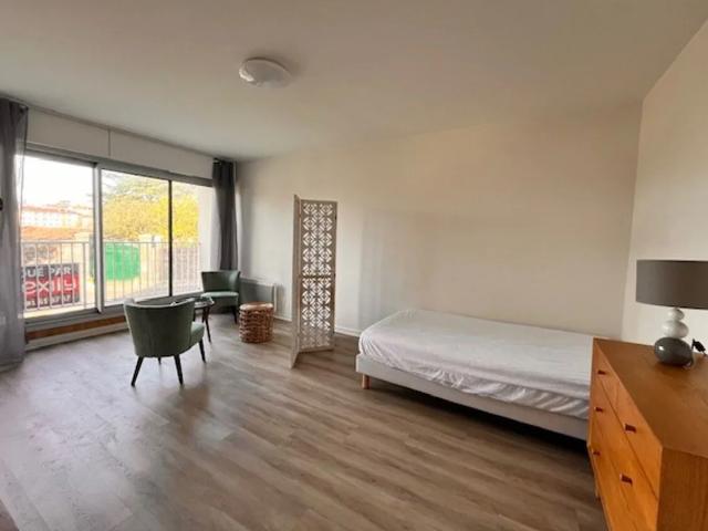 Location Appartement Rue du Chasnot, Besançon
