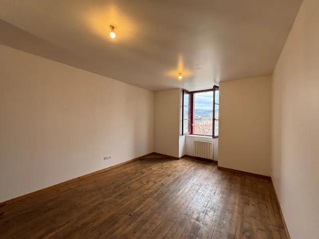 Location Appartement Rue du Château, Saint Chamond