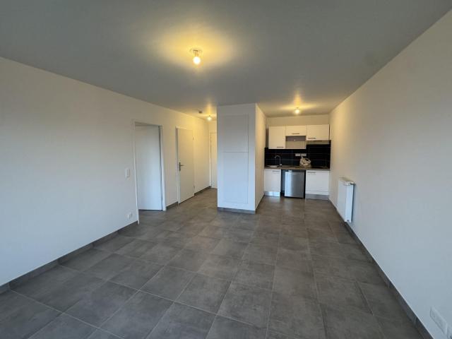 Location Appartement Rue du Châtelet, Montereau Fault Yonne