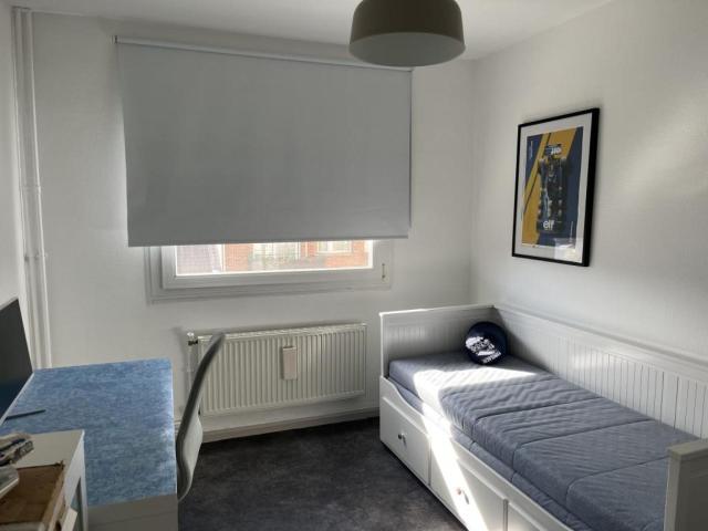 Location Appartement Rue du Chevalier Français, Lille