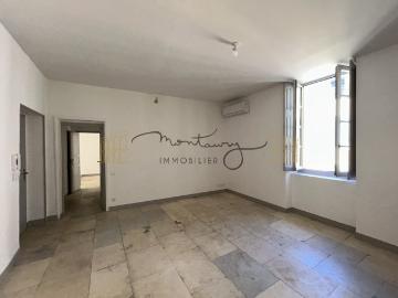 Location Appartement Rue du Crémat, Nîmes
