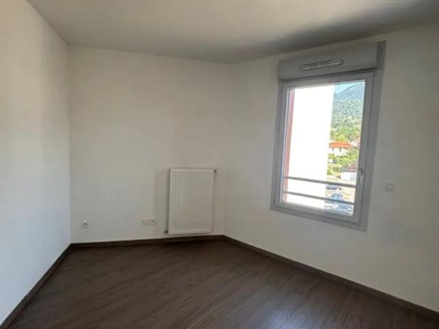 Location Appartement Rue du Creux du Loup, Gex