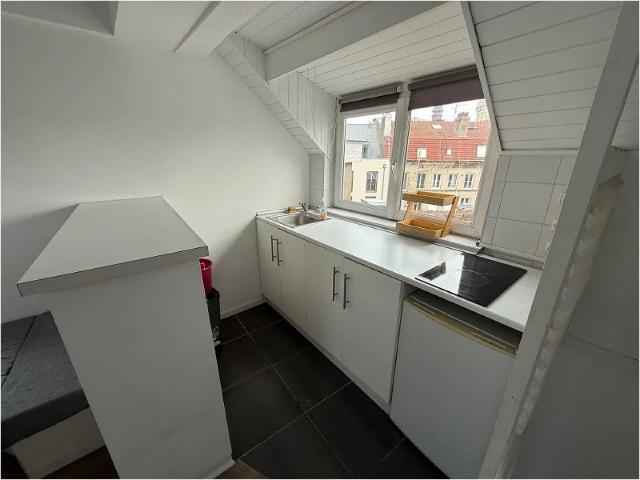 Location Appartement Rue du Curé Saint Étienne, Lille