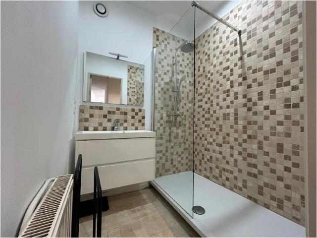 Location Appartement Rue du Curé Saint Étienne, Lille