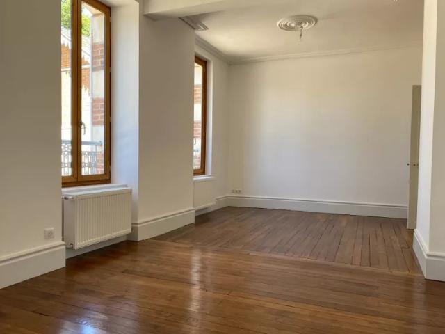 Location House Rue du Bourg, Saran