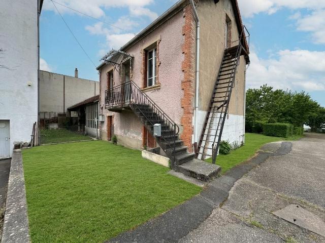 Location Appartement Rue du Bois, Commentry