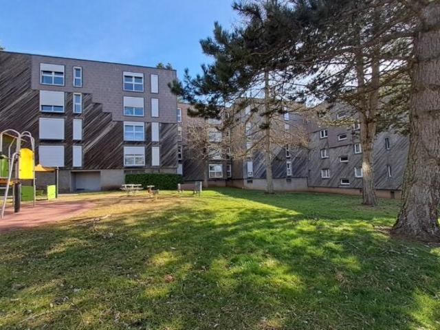 Location Appartement Rue Du Bois Des Besses, Charensat