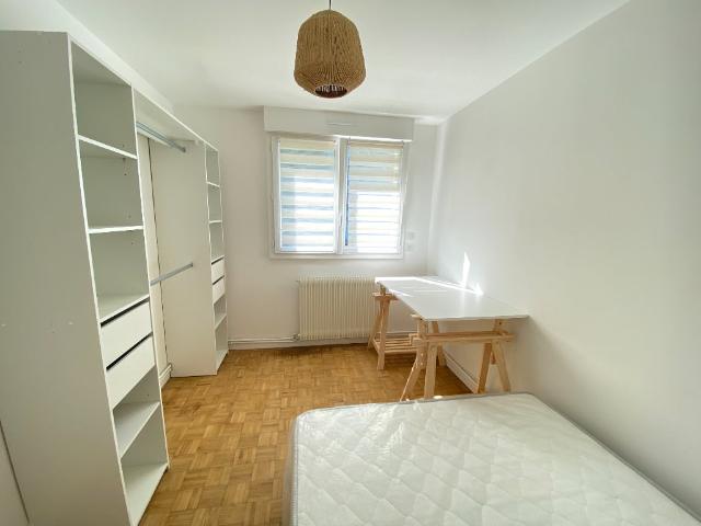 Location Appartement Rue du Bois Perrin, Rennes