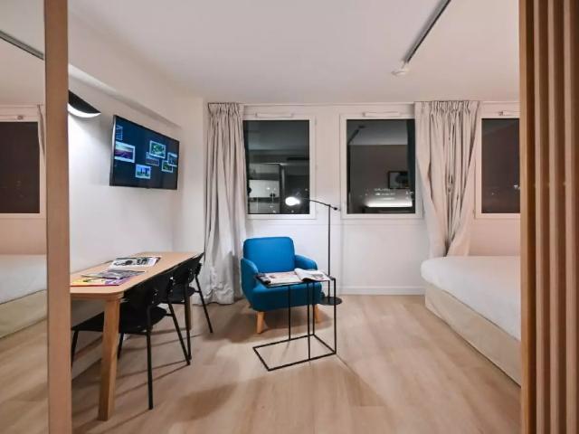 Location Appartement Rue du Gouverneur Général Éboué, Issy les Moulineaux