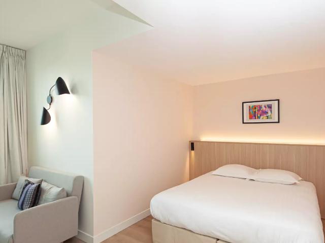 Location Appartement Rue du Gouverneur Général Éboué, Issy les Moulineaux