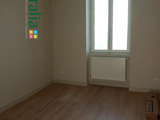 Location Appartement Rue du Gappas, Savigny