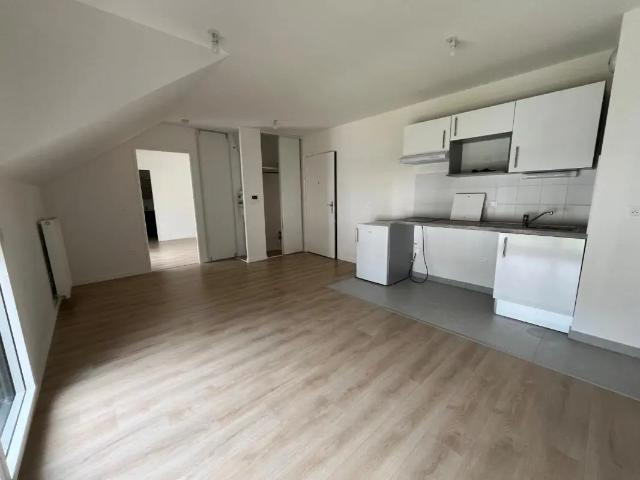 Location Appartement Rue du Général de Gaulle, La Queue en Brie