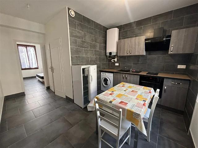 Location Appartement Rue du Général de Gaulle, Sens
