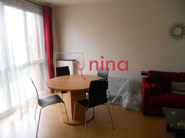 Location Appartement Rue Du General Lacharriere, Créteil