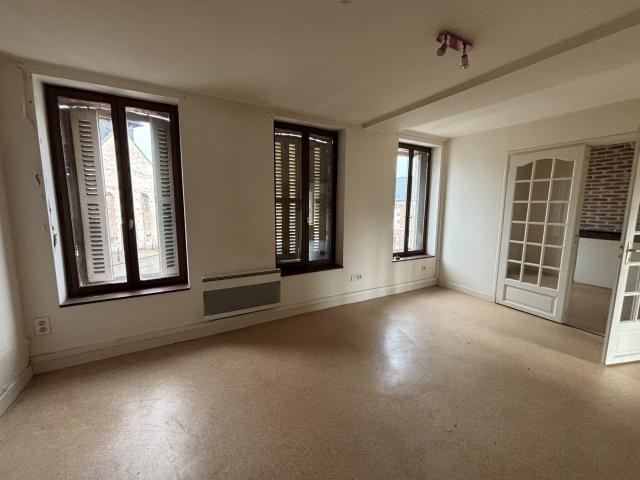 Location Appartement Rue du Général Leclerc, Ligny le Ribault