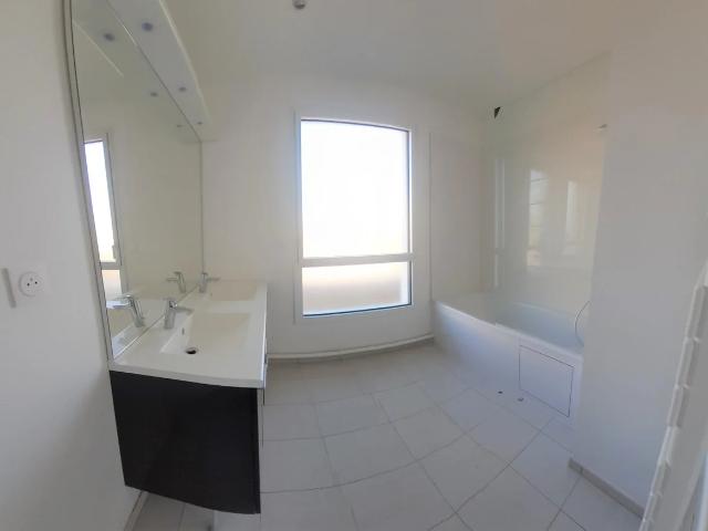 Location Appartement Rue du Grand Chemin, Roubaix