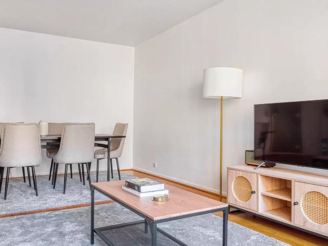 Location Appartement Rue du Grand Veneur, Paris