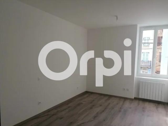 Location Appartement Rue du Docteur François, Beaurepaire