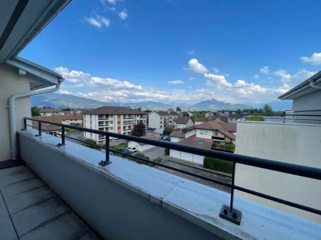 Location Appartement Rue du Docteur Goy, Reignier Ésery